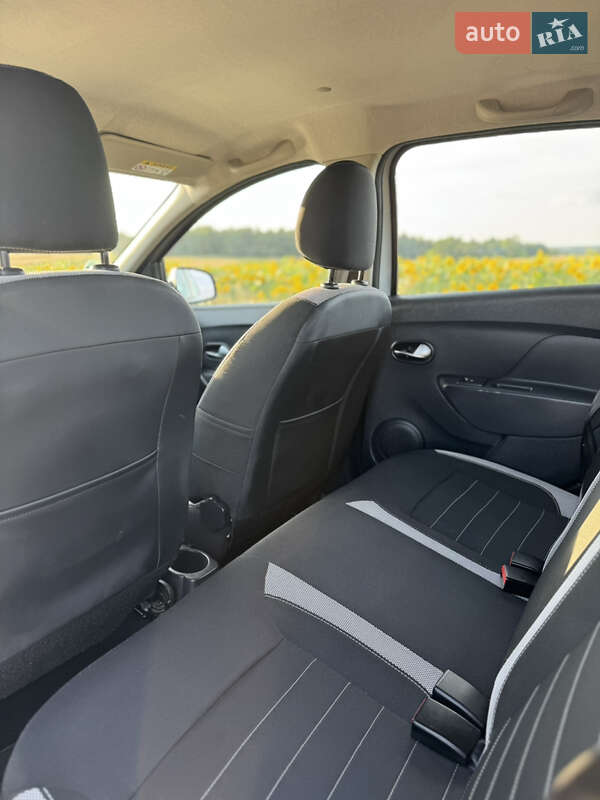 Внедорожник / Кроссовер Dacia Sandero StepWay 2017 в Ровно