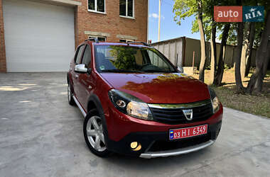 Позашляховик / Кросовер Dacia Sandero StepWay 2011 в Умані