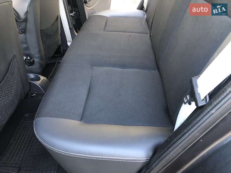 Внедорожник / Кроссовер Dacia Sandero StepWay 2012 в Стрые фото 25 Внедорожник / Кроссовер Dacia Sandero StepWay 2012 в Стрые