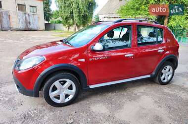 Внедорожник / Кроссовер Dacia Sandero StepWay 2011 в Кролевце