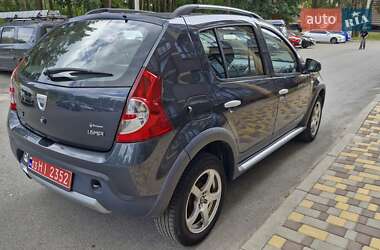 Внедорожник / Кроссовер Dacia Sandero StepWay 2010 в Чернигове
