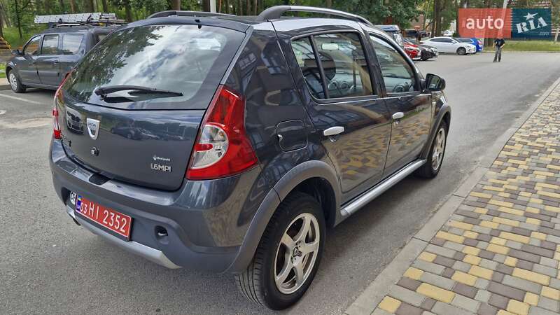 Внедорожник / Кроссовер Dacia Sandero StepWay 2010 в Чернигове