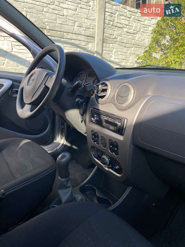 Внедорожник / Кроссовер Dacia Sandero StepWay 2010 в Кременчуге