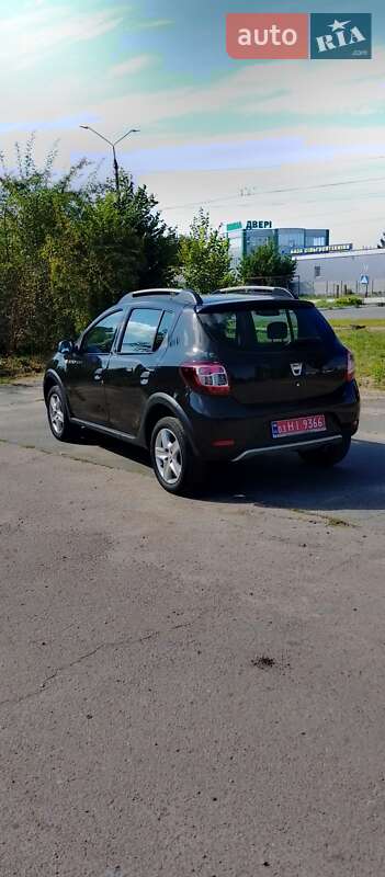 Внедорожник / Кроссовер Dacia Sandero StepWay 2013 в Чернигове