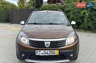 Внедорожник / Кроссовер Dacia Sandero StepWay 2012 в 