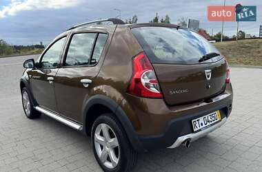 Внедорожник / Кроссовер Dacia Sandero StepWay 2012 в 