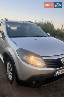 Dacia Sandero StepWay 2011