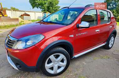 Позашляховик / Кросовер Dacia Sandero StepWay 2011 в Глухові