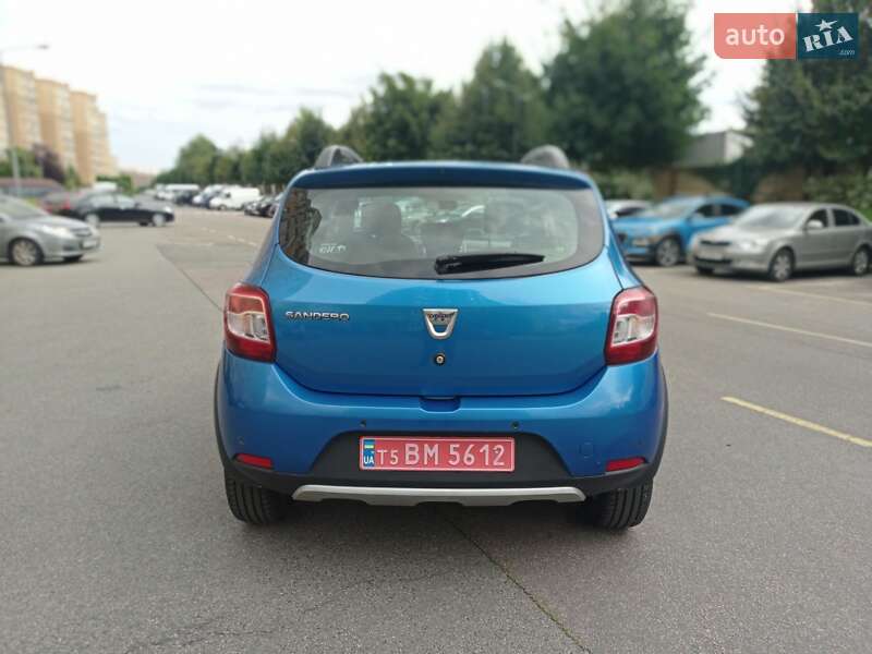 Внедорожник / Кроссовер Dacia Sandero StepWay 2013 в Киеве