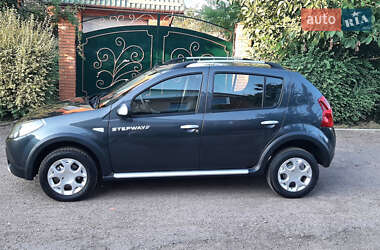 Внедорожник / Кроссовер Dacia Sandero StepWay 2012 в Чернигове