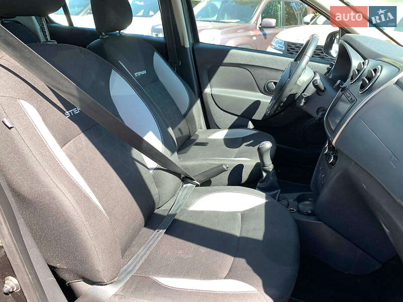 Внедорожник / Кроссовер Dacia Sandero StepWay 2015 в Виннице