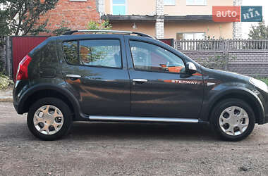 Внедорожник / Кроссовер Dacia Sandero StepWay 2012 в 