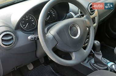 Внедорожник / Кроссовер Dacia Sandero StepWay 2012 в 