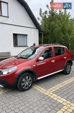 Внедорожник / Кроссовер Dacia Sandero StepWay 2012 в 