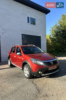 Позашляховик / Кросовер Dacia Sandero StepWay 2012 в Хоролі