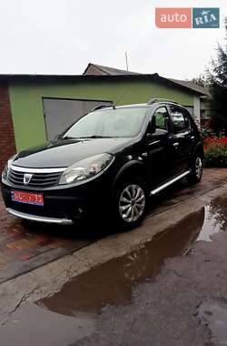 Позашляховик / Кросовер Dacia Sandero StepWay 2011 в Кам'янському