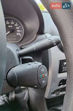 Внедорожник / Кроссовер Dacia Sandero StepWay 2012 в 