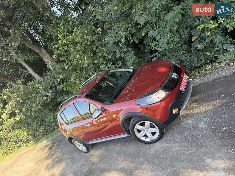 Внедорожник / Кроссовер Dacia Sandero StepWay 2011 в Ровно