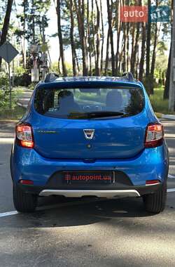 Внедорожник / Кроссовер Dacia Sandero StepWay 2016 в 
