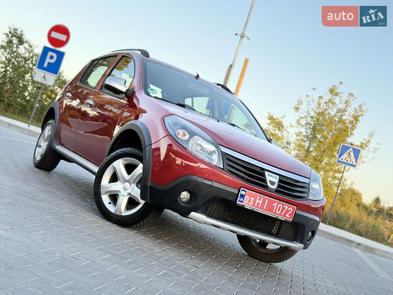 Внедорожник / Кроссовер Dacia Sandero StepWay 2011 в 
