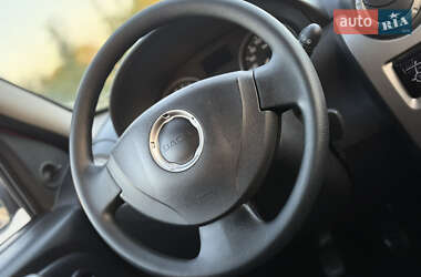 Внедорожник / Кроссовер Dacia Sandero StepWay 2011 в 