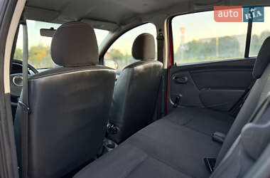 Внедорожник / Кроссовер Dacia Sandero StepWay 2011 в 