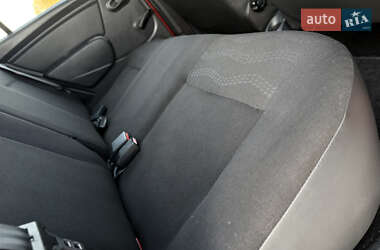 Внедорожник / Кроссовер Dacia Sandero StepWay 2011 в 