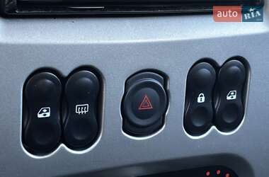 Внедорожник / Кроссовер Dacia Sandero StepWay 2010 в 