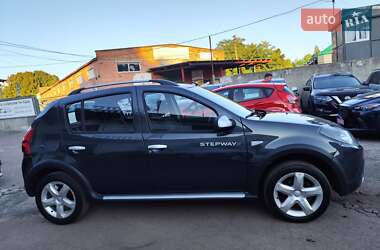 Внедорожник / Кроссовер Dacia Sandero StepWay 2009 в 