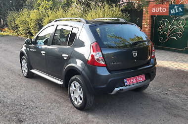 Dacia Sandero StepWay 2012