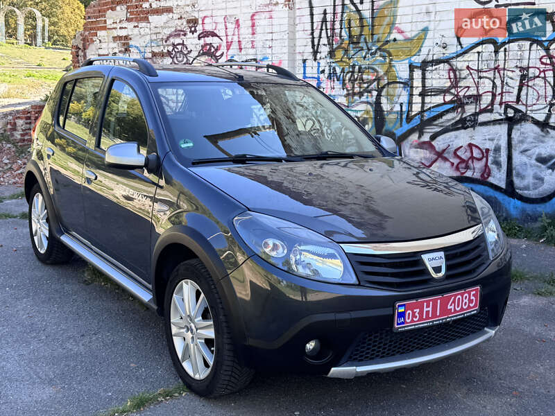 Внедорожник / Кроссовер Dacia Sandero StepWay 2010 в Полтаве