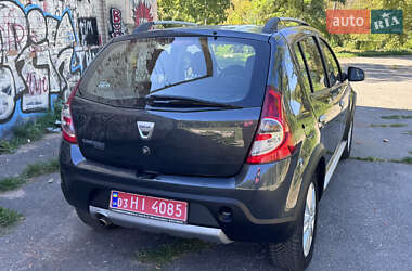 Внедорожник / Кроссовер Dacia Sandero StepWay 2010 в 