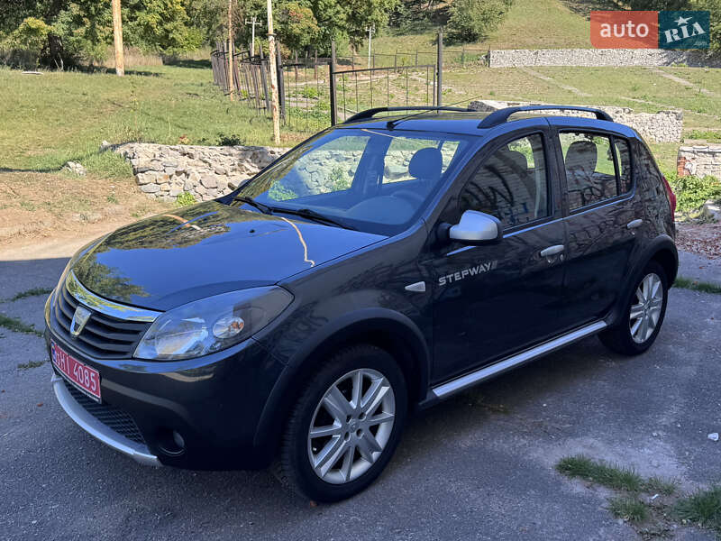 Внедорожник / Кроссовер Dacia Sandero StepWay 2010 в Полтаве