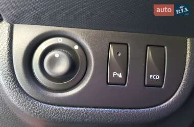 Внедорожник / Кроссовер Dacia Sandero StepWay 2014 в 