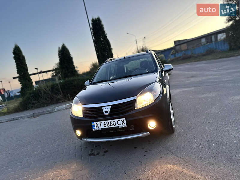 Внедорожник / Кроссовер Dacia Sandero StepWay 2011 в Сумах