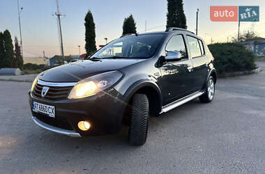 Внедорожник / Кроссовер Dacia Sandero StepWay 2011 в 