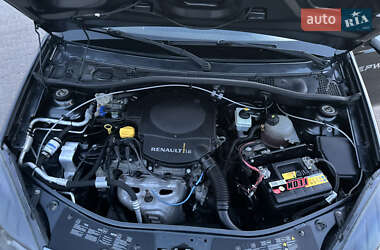 Внедорожник / Кроссовер Dacia Sandero StepWay 2011 в 