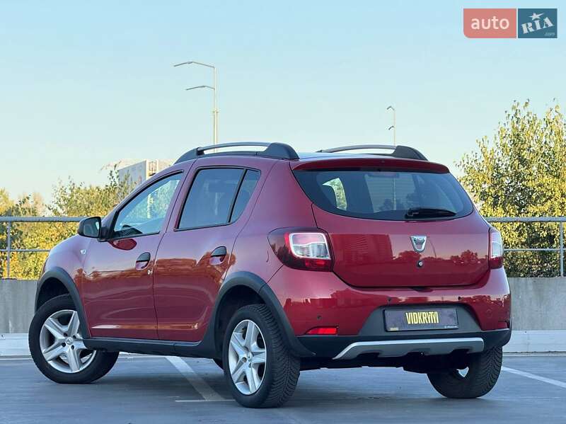 Позашляховик / Кросовер Dacia Sandero StepWay 2014 в Києві