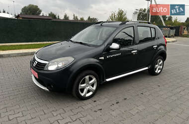Позашляховик / Кросовер Dacia Sandero StepWay 2011 в Луцьку