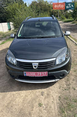 Внедорожник / Кроссовер Dacia Sandero StepWay 2010 в Марганце