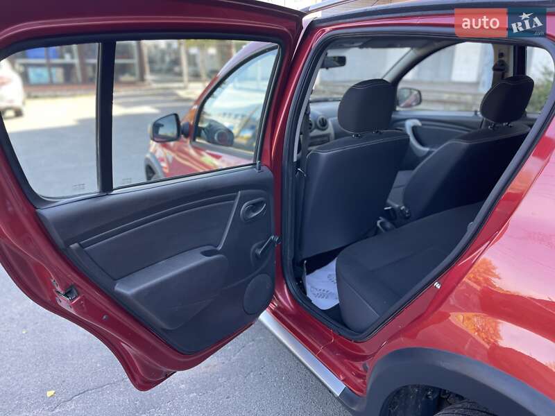 Внедорожник / Кроссовер Dacia Sandero StepWay 2011 в Сумах фото 30 Внедорожник / Кроссовер Dacia Sandero StepWay 2011 в Сумах