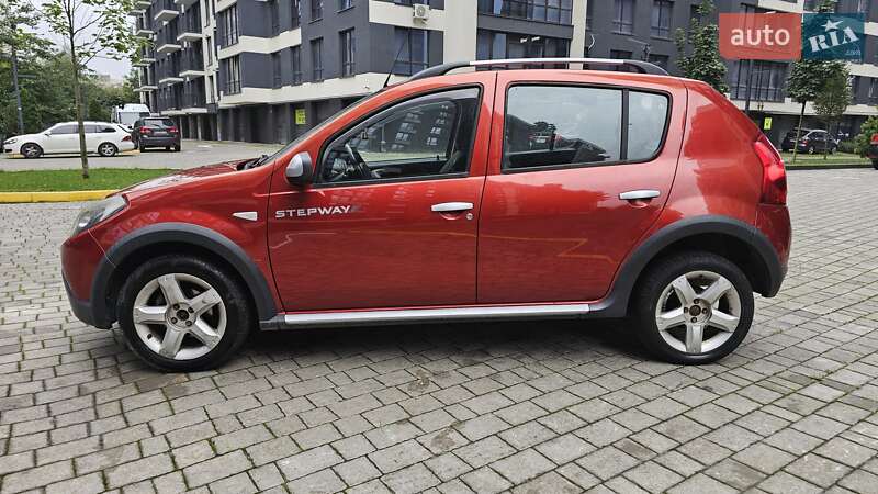 Внедорожник / Кроссовер Dacia Sandero StepWay 2010 в Ивано-Франковске