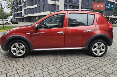 Позашляховик / Кросовер Dacia Sandero StepWay 2010 в  фото 2 Позашляховик / Кросовер Dacia Sandero StepWay 2010 в
