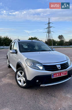 Внедорожник / Кроссовер Dacia Sandero StepWay 2011 в 