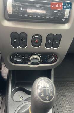 Внедорожник / Кроссовер Dacia Sandero StepWay 2010 в 