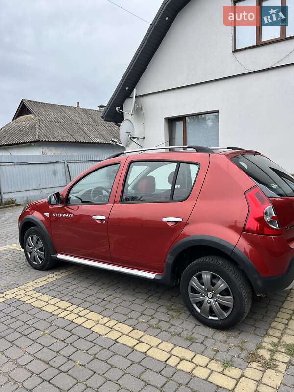 Внедорожник / Кроссовер Dacia Sandero StepWay 2012 в Виннице