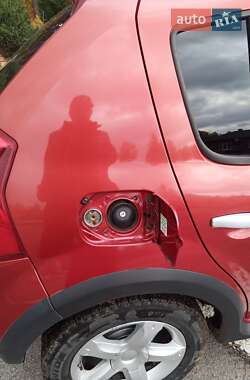 Внедорожник / Кроссовер Dacia Sandero StepWay 2010 в 