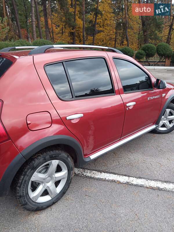 Внедорожник / Кроссовер Dacia Sandero StepWay 2010 в Лебедине фото 12 Внедорожник / Кроссовер Dacia Sandero StepWay 2010 в Лебедине