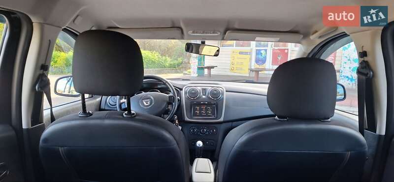 Позашляховик / Кросовер Dacia Sandero StepWay 2013 в Новоархангельську