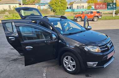 Внедорожник / Кроссовер Dacia Sandero StepWay 2013 в 